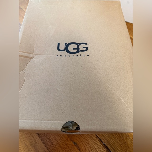 UGG Layna Women's Shearling Foldable Cuff Black Nubuck Boot 2-Wear Styles! 9 - Picture 13 of 13